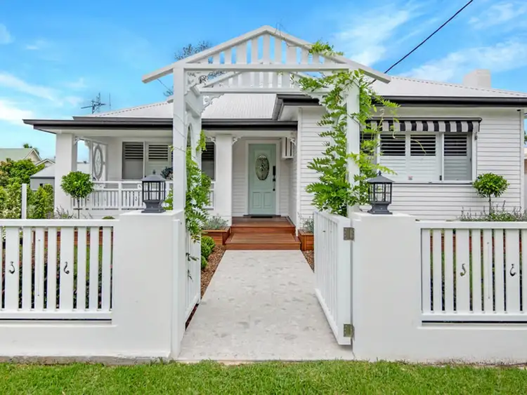 13 Queen Street, Wingham NSW 2429
