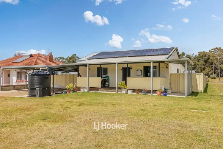 15 Wittenoom Street, Collie WA 6225