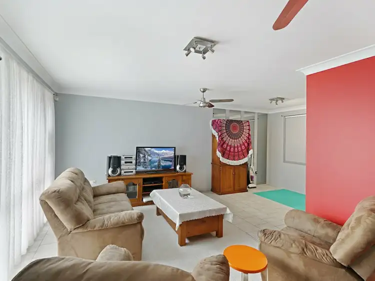 Second view of Homely house listing, 318 Copperfield Drive, Rosemeadow NSW 2560