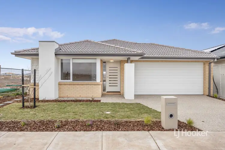 10 Granville Street, Manor Lakes VIC 3024