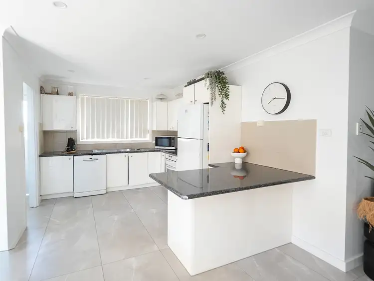 Sixth view of Homely house listing, 17/17 Poplar Crescent, Bradbury NSW 2560