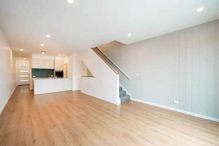 18/2 Eureka Way, Denman Prospect ACT 2611