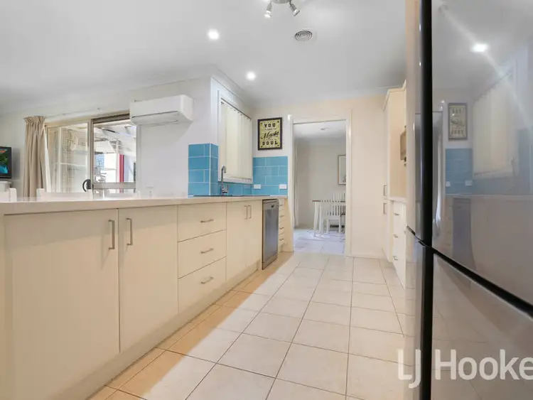 Fifth view of Homely house listing, 8 Topaz Court, Kelso NSW 2795