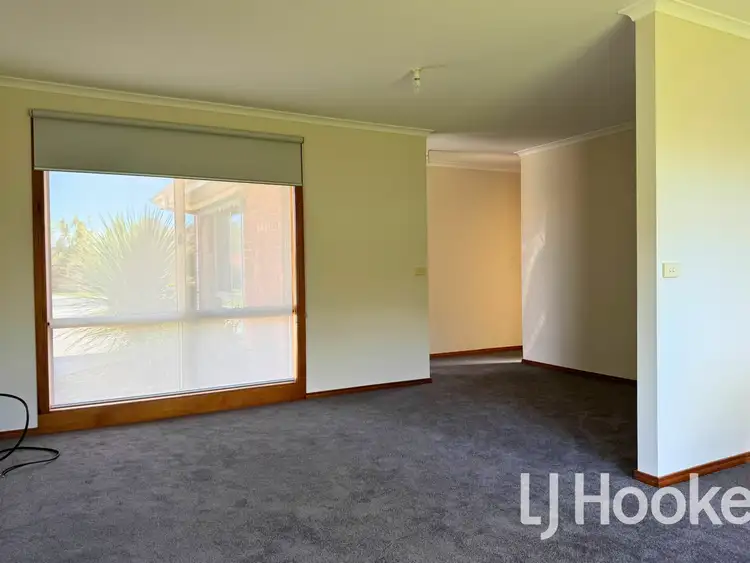 Main view of Homely townhouse listing, 2/9 Sheffield Court, Pakenham VIC 3810