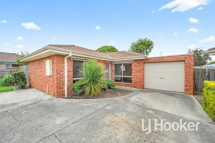 2/9 Sheffield Court, Pakenham VIC 3810
