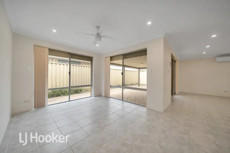 Fifth view of Homely house listing, 10 Roosky Approach, Ridgewood WA 6030