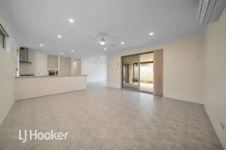 Sixth view of Homely house listing, 10 Roosky Approach, Ridgewood WA 6030