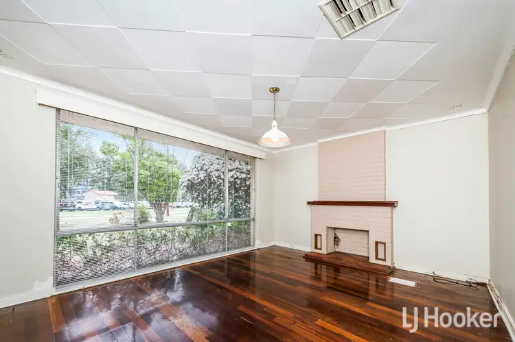 Second view of Homely house listing, 8 Mills Road West, Martin WA 6110