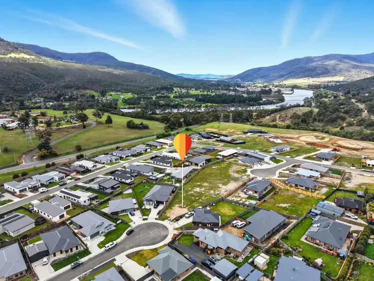15 Barnes Court, New Norfolk TAS 7140