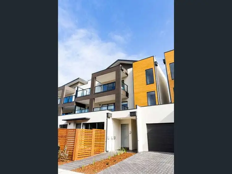 105 Lilliana Boulevard, Carrum Downs VIC 3201