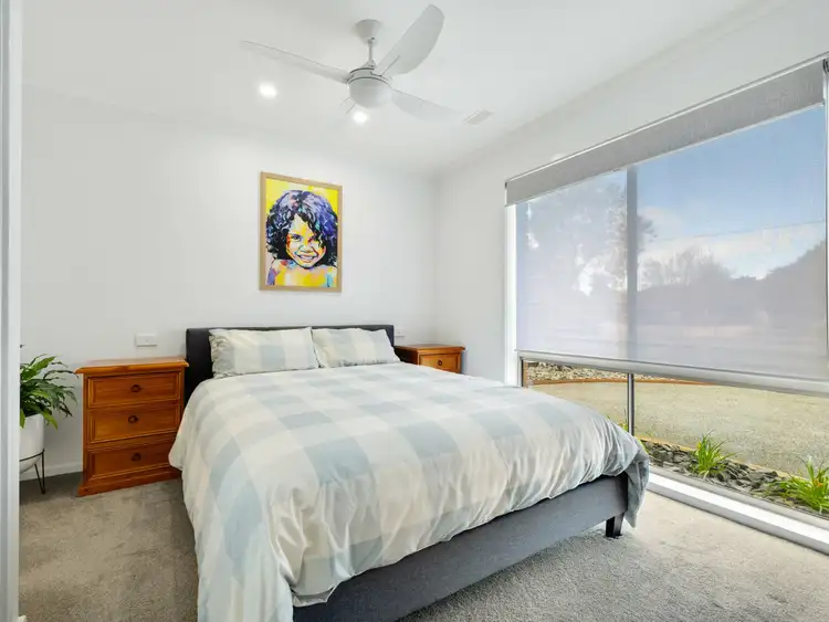 Seventh view of Homely house listing, 8 Reid Street, Bairnsdale VIC 3875