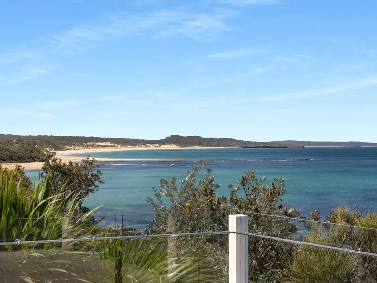 22 Myrniong Grove, Berrara NSW 2540