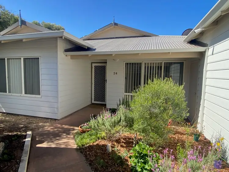 24 Templetonia Drive, Hopetoun WA 6348