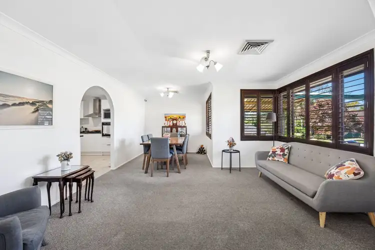 Fifth view of Homely house listing, 6 Squeers Place, Ambarvale NSW 2560