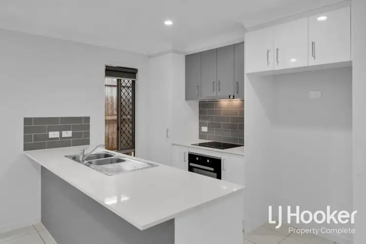 8 Flint Street, Yarrabilba QLD 4207