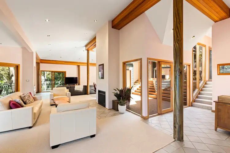 11 Wanawong Road, Avalon Beach NSW 2107