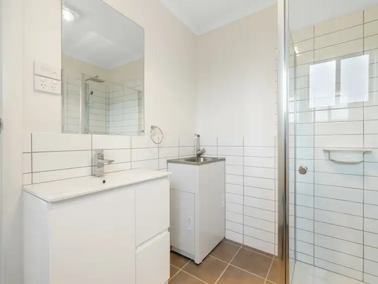 Seventh view of Homely unit listing, Unit 7/4 Grosvenor Court, Bairnsdale VIC 3875