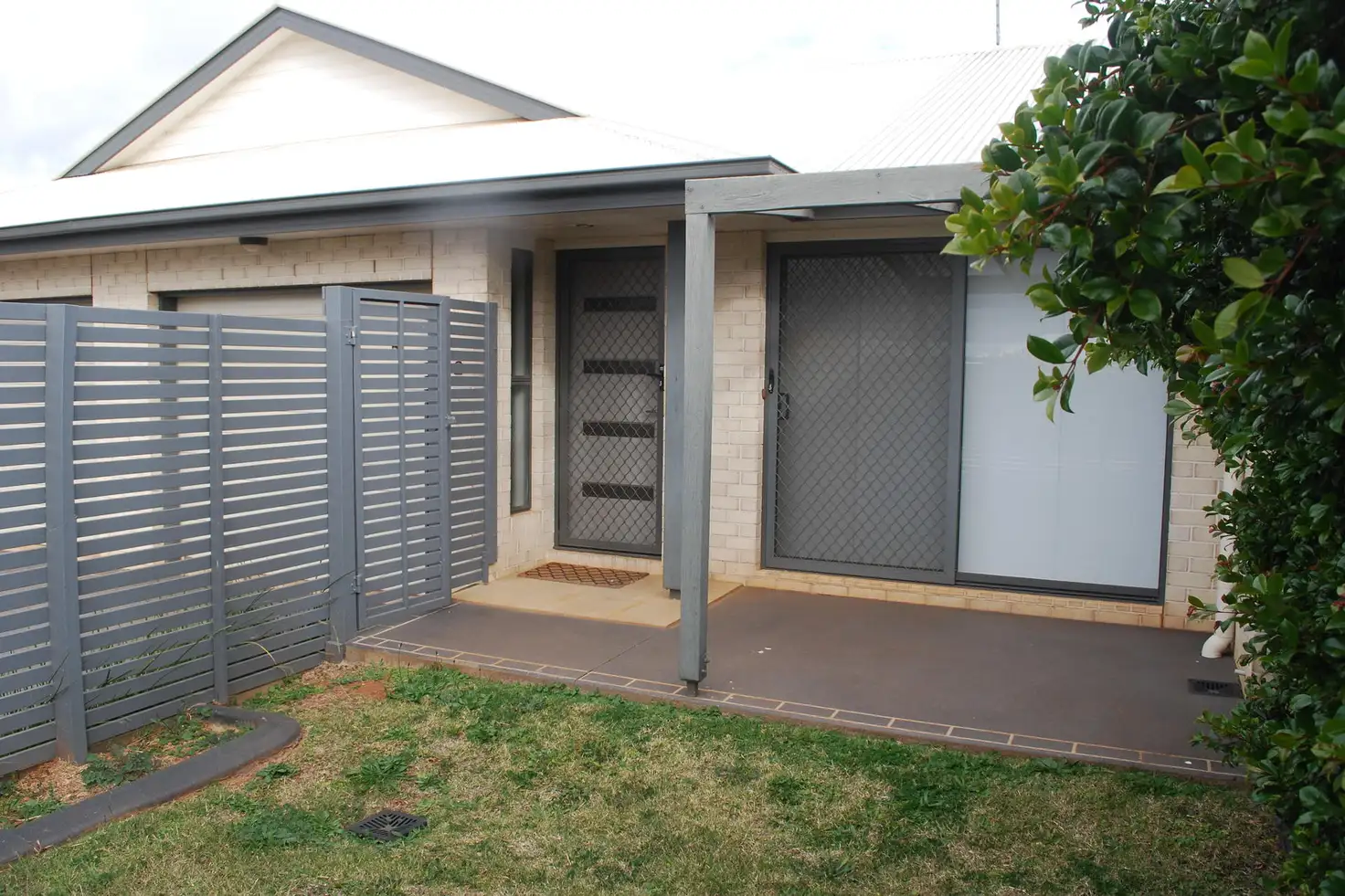 Main view of Homely unit listing, 2/14 Sunning Street, Kearneys Spring QLD 4350