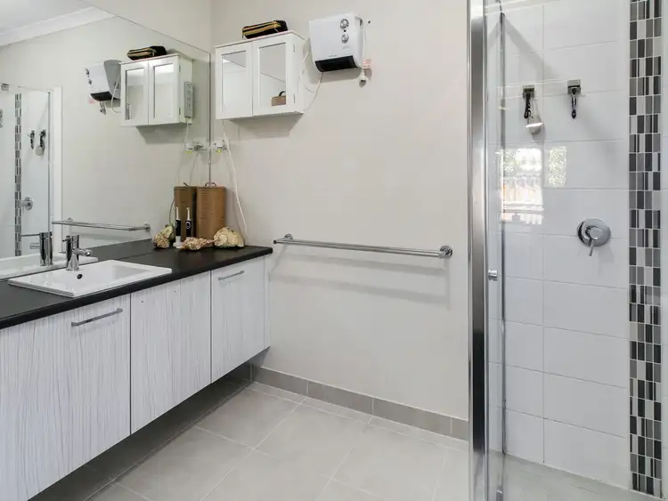 Seventh view of Homely house listing, 8 Cormorant Close, Bairnsdale VIC 3875