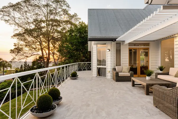 6 Roderic Court, Mount Lofty QLD 4350