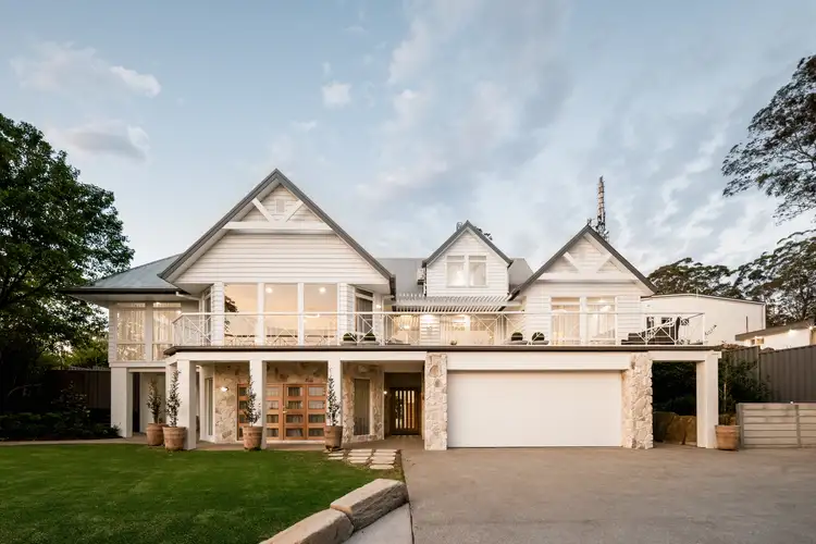 6 Roderic Court, Mount Lofty QLD 4350