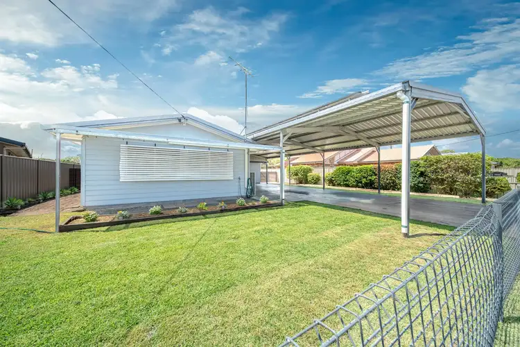 1B Batts Place, Emerald QLD 4720
