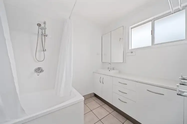 Fourth view of Homely house listing, 1 Batts Place, Emerald QLD 4720