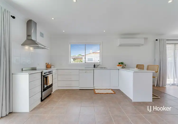 Sixth view of Homely house listing, 11 Sutherland Street, Broadford VIC 3658
