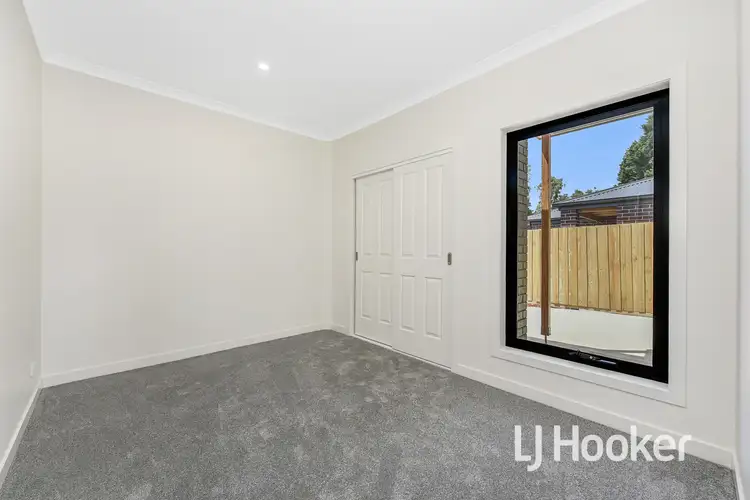 Fifth view of Homely unit listing, 4/15 Ainsleigh Court, Cranbourne VIC 3977