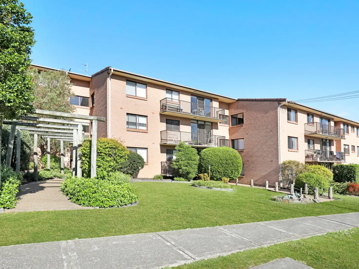 Main view of Homely unit listing, 18/1 Mangerton Road, Wollongong NSW 2500