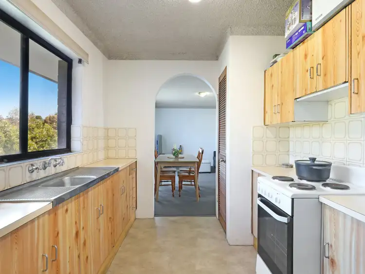 Second view of Homely unit listing, 18/1 Mangerton Road, Wollongong NSW 2500