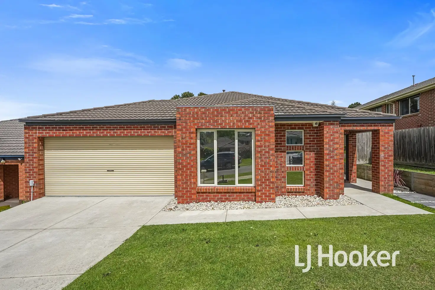 Main view of Homely house listing, 19 Shetland Court, Pakenham VIC 3810
