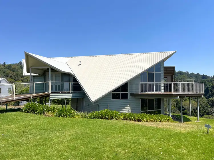 50 Bowerbird Lane, Bunya Mountains QLD 4405