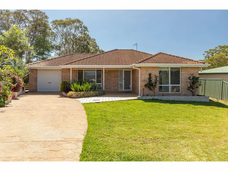 92 Green Point Drive