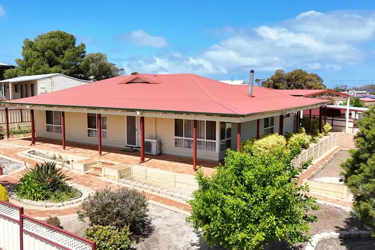 2 Moort Place, Hopetoun WA 6348