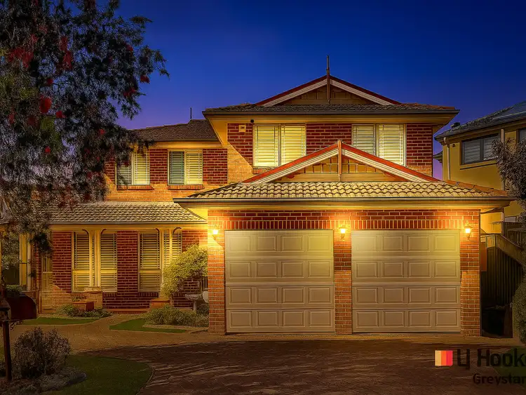 8 White Gum Place, Greystanes NSW 2145