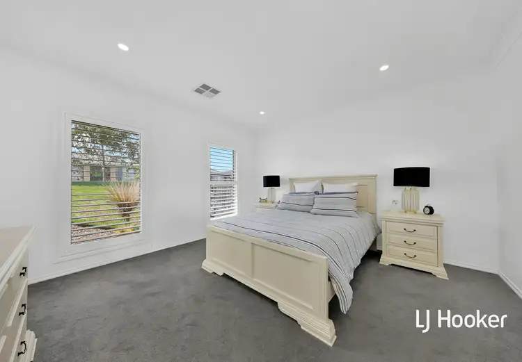 Second view of Homely house listing, 15 Periwinkle Crescent, Wallan VIC 3756