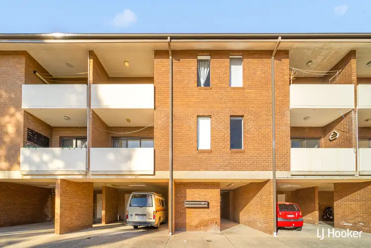 9/32 Springvale Drive, Hawker ACT 2614