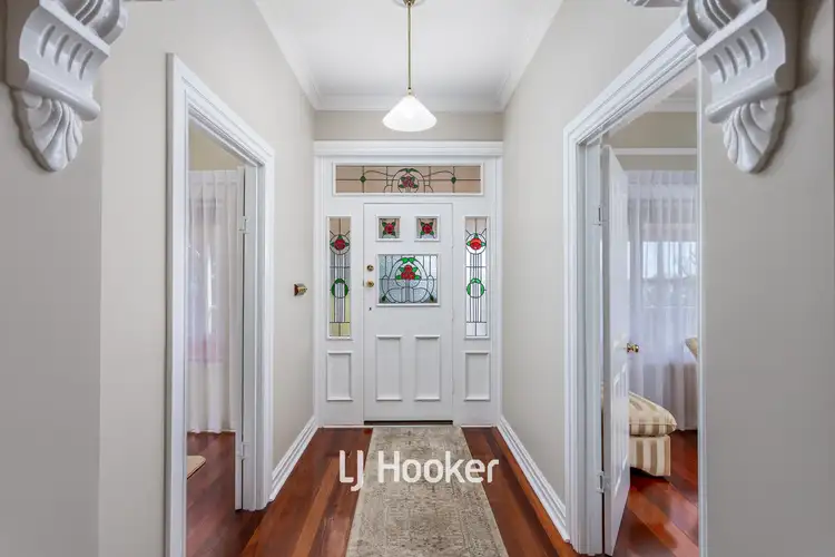 Fifth view of Homely house listing, 1 Balliol Court, College Grove WA 6230
