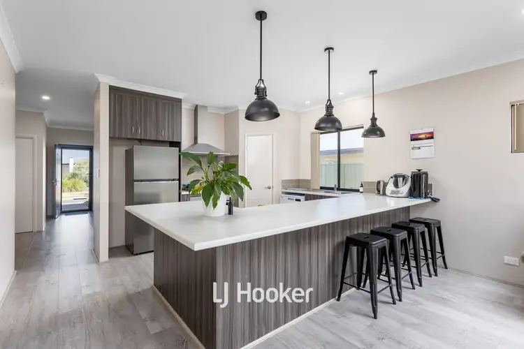 Second view of Homely house listing, 18 Gribble Circuit, Kealy WA 6280