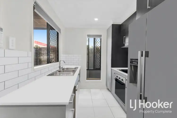 1/8 Highlands Street, Yarrabilba QLD 4207