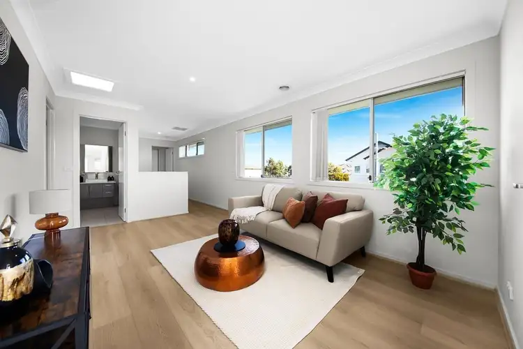 Fifth view of Homely house listing, 10 Grosset Way, Point Cook VIC 3030