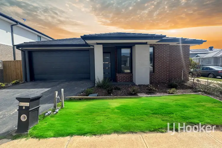8 Ipswich Avenue, Werribee VIC 3030