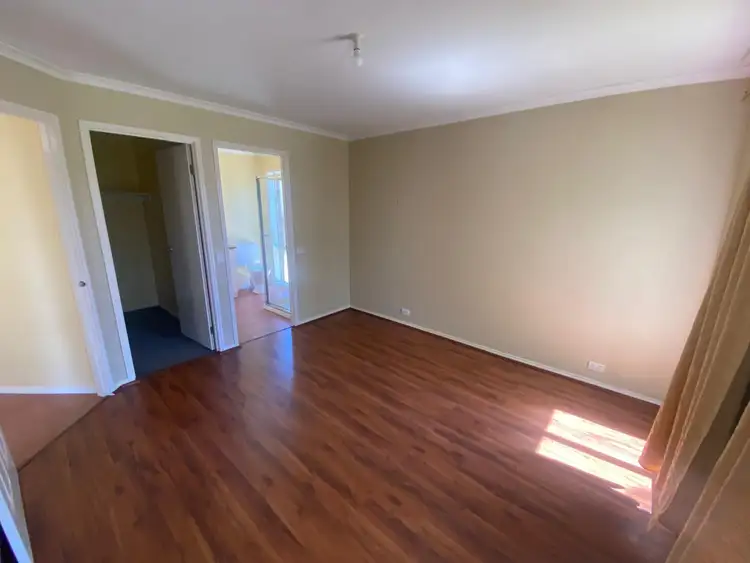 Second view of Homely house listing, 21 Lindsay Crescent, Lynbrook VIC 3975