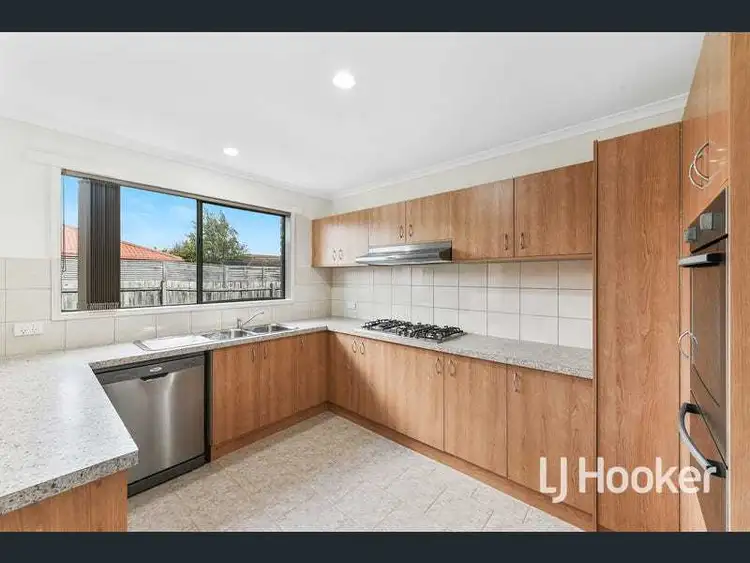 Fourth view of Homely house listing, 1 Greythorne Court, Narre Warren VIC 3805