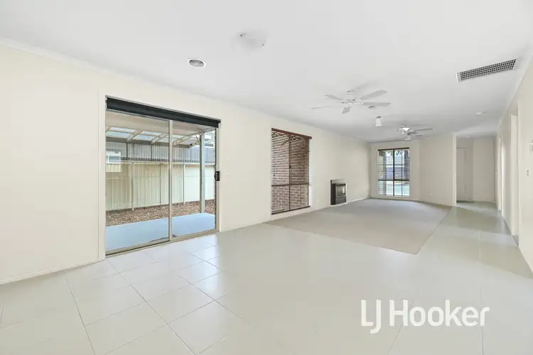 Fifth view of Homely house listing, 9 Muscari Drive, Pakenham VIC 3810