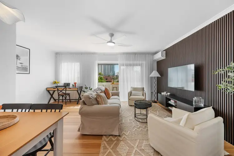 15/9 Holborow Close, Surfers Paradise QLD 4217
