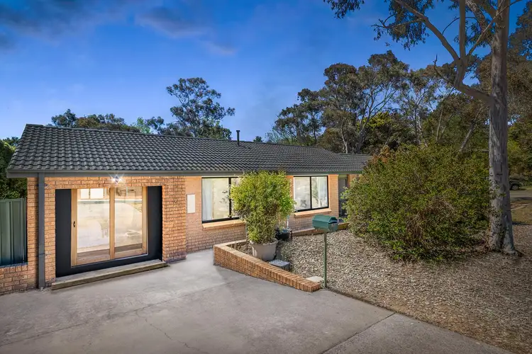 2 Macfarlan Place, Latham ACT 2615
