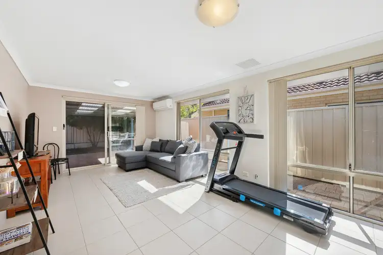 Fifth view of Homely villa listing, 14/10 Delamere Way, Camillo WA 6111