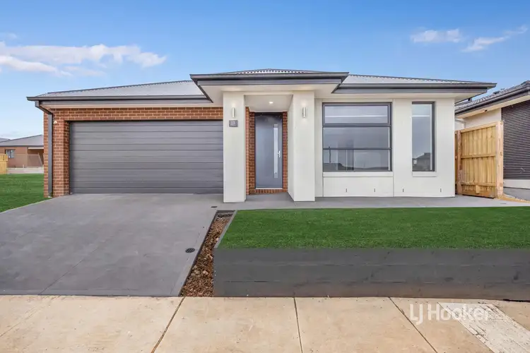 25 Winfred Drive, Mambourin VIC 3024